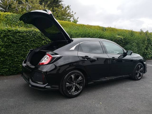 2019 Honda Civic 𝐕𝐄𝐇𝐈𝐂𝐋𝐄 𝐑𝐄𝐒𝐄𝐑𝐕𝐄𝐃 1.0 VTEC Turbo EX 5dr