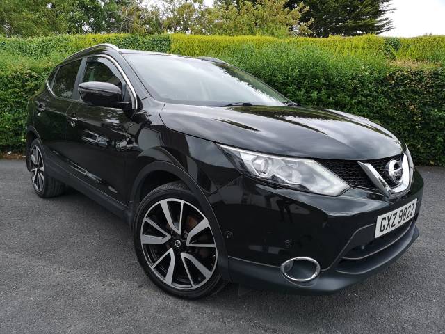 Nissan Qashqai 𝐕𝐄𝐇𝐈𝐂𝐋𝐄 𝐑𝐄𝐒𝐄𝐑𝐕𝐄𝐃 1.6 dCi Tekna 5dr Xtronic Hatchback Diesel Black