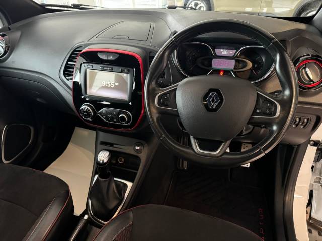 2019 Renault Captur 1.5 𝐕𝐄𝐇𝐈𝐂𝐋𝐄 𝐑𝐄𝐒𝐄𝐑𝐕𝐄𝐃