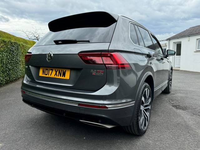 2017 Volkswagen Tiguan 𝐕𝐄𝐇𝐈𝐂𝐋𝐄 𝐑𝐄𝐒𝐄𝐑𝐕𝐄𝐃 2.0 BiTDi 240 4Motion R-Line 5dr DSG