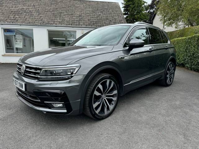 2017 Volkswagen Tiguan 𝐕𝐄𝐇𝐈𝐂𝐋𝐄 𝐑𝐄𝐒𝐄𝐑𝐕𝐄𝐃 2.0 BiTDi 240 4Motion R-Line 5dr DSG