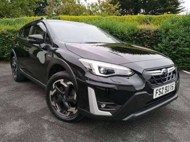 Subaru XV 2.0 𝐕𝐄𝐇𝐈𝐂𝐋𝐄 𝐑𝐄𝐒𝐄𝐑𝐕𝐄𝐃 Hatchback Petrol / Electric Hybrid Black