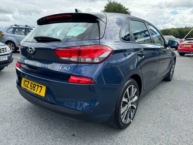 2018 Hyundai i30 𝐕𝐄𝐇𝐈𝐂𝐋𝐄 𝐑𝐄𝐒𝐄𝐑𝐕𝐄𝐃 1.4T GDI SE Nav 5dr