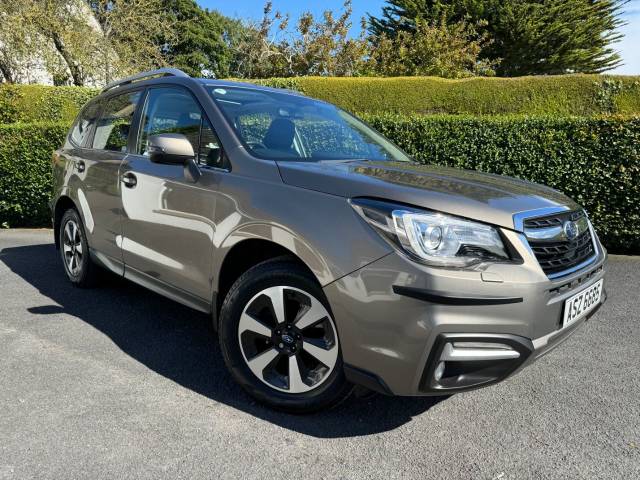 Subaru Forester 2.0 𝐕𝐄𝐇𝐈𝐂𝐋𝐄 𝐑𝐄𝐒𝐄𝐑𝐕𝐄𝐃 Estate Petrol Gold