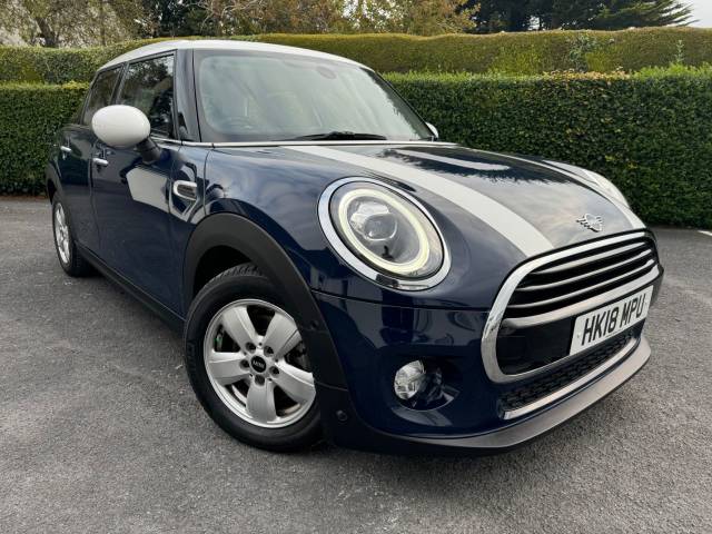Mini Hatchback 1.5 𝐕𝐄𝐇𝐈𝐂𝐋𝐄 𝐑𝐄𝐒𝐄𝐑𝐕𝐄𝐃 Hatchback Petrol Blue