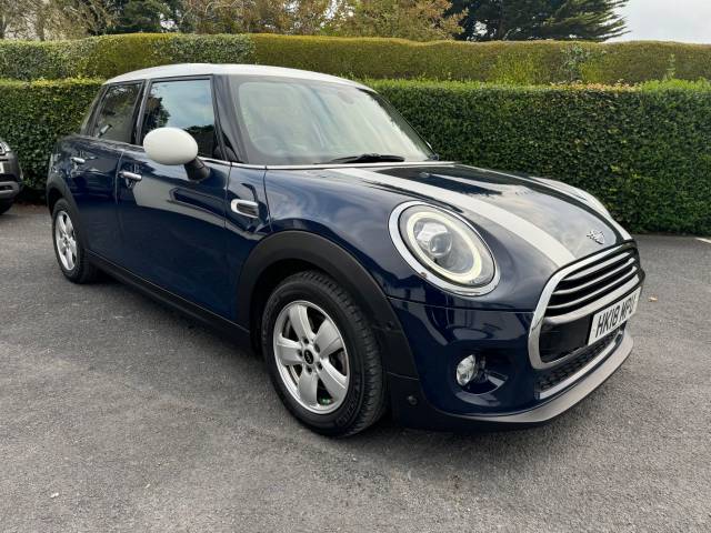 2018 Mini Hatchback 1.5 𝐕𝐄𝐇𝐈𝐂𝐋𝐄 𝐑𝐄𝐒𝐄𝐑𝐕𝐄𝐃