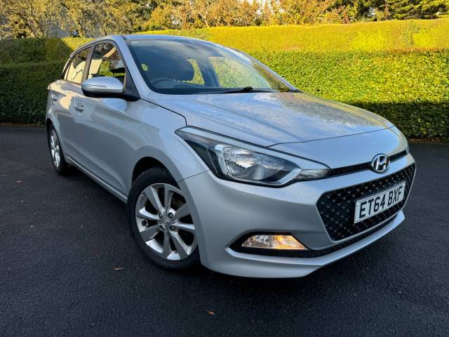 Hyundai i20 1.2 𝐕𝐄𝐇𝐈𝐂𝐋𝐄 𝐑𝐄𝐒𝐄𝐑𝐕𝐄𝐃 Hatchback Petrol Silver