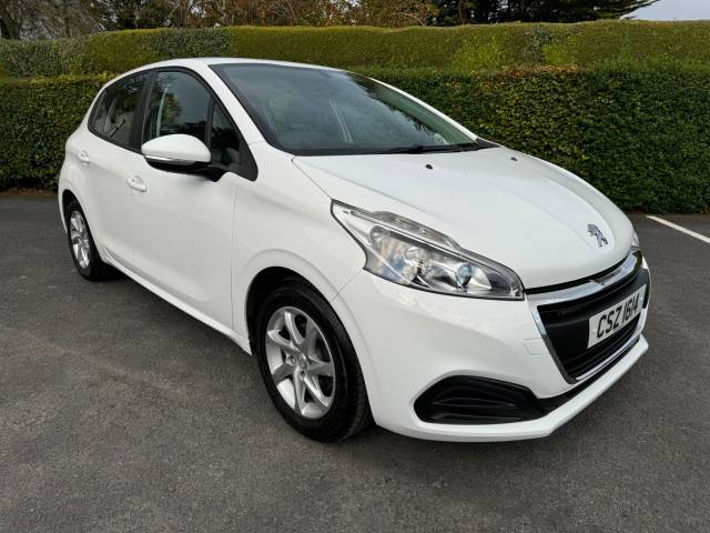 2018 Peugeot 208 1.2 𝐕𝐄𝐇𝐈𝐂𝐋𝐄 𝐑𝐄𝐒𝐄𝐑𝐕𝐄𝐃