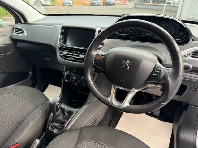 2018 Peugeot 208 1.2 𝐕𝐄𝐇𝐈𝐂𝐋𝐄 𝐑𝐄𝐒𝐄𝐑𝐕𝐄𝐃
