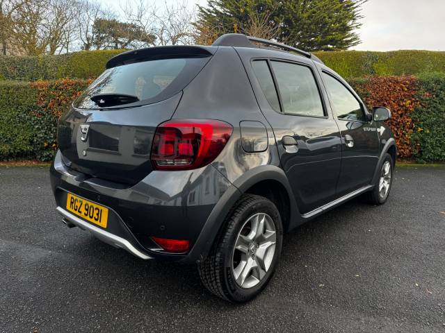 2020 Dacia Sandero Stepway 0.9 𝐕𝐄𝐇𝐈𝐂𝐋𝐄 𝐑𝐄𝐒𝐄𝐑𝐕𝐄𝐃