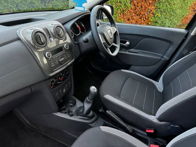 2020 Dacia Sandero Stepway 0.9 𝐕𝐄𝐇𝐈𝐂𝐋𝐄 𝐑𝐄𝐒𝐄𝐑𝐕𝐄𝐃