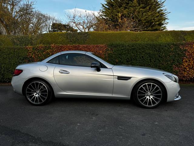 2017 Mercedes-Benz SLC 2.0 𝐕𝐄𝐇𝐈𝐂𝐋𝐄 𝐑𝐄𝐒𝐄𝐑𝐕𝐄𝐃