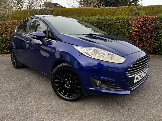 Ford Fiesta 1.6 𝐕𝐄𝐇𝐈𝐂𝐋𝐄 𝐑𝐄𝐒𝐄𝐑𝐕𝐄𝐃 Hatchback Petrol Blue