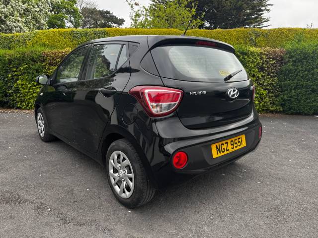 2019 Hyundai i10 1.0 𝐕𝐄𝐇𝐈𝐂𝐋𝐄 𝐑𝐄𝐒𝐄𝐑𝐕𝐄𝐃
