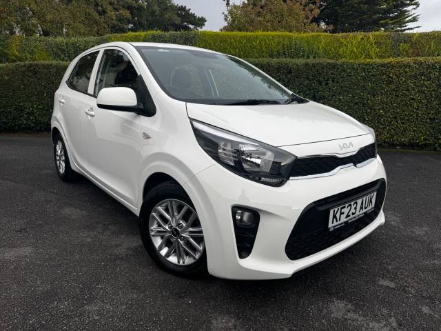Kia Picanto 1.0 𝐕𝐄𝐇𝐈𝐂𝐋𝐄 𝐑𝐄𝐒𝐄𝐑𝐕𝐄𝐃 Hatchback Petrol White